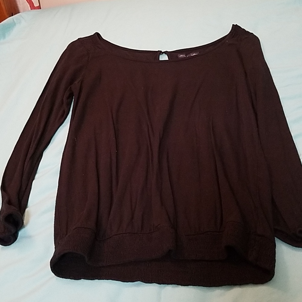 Black 3/4 sleeve t-shirt